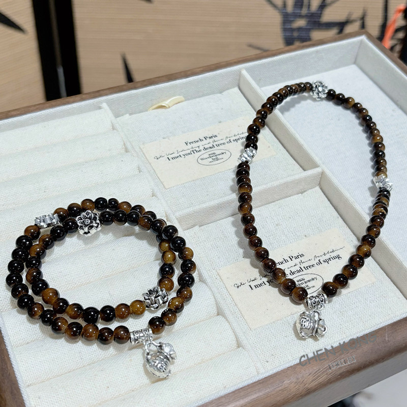 Lucky Bag Tiger Eye Layered สีขาว Double-Layer สร้อยข้อมือสร้อยข้อมือ Niche Design High-End Sense ของขวัญสําหรับแฟนเทศกาลแฟน