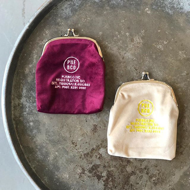 ญี่ปุ่นนําเข้า PUEBCO กระเป๋าใส่เหรียญกํามะหยี่ย้อนยุคหญิงปักหัวเข็มขัดออกแบบสไตล์ยุโรปความจุขนาดใหญ