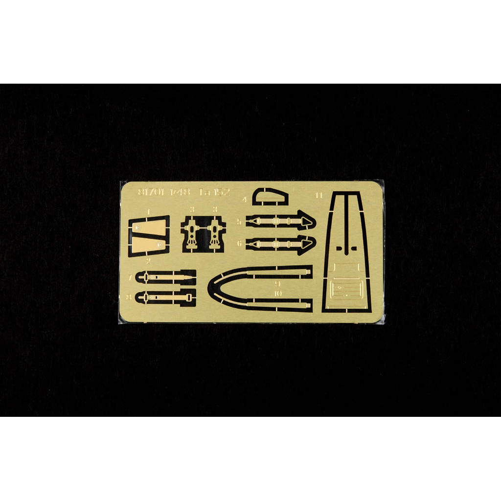 Trumpeter 81701 รุ่นประกอบกาว 1/48 เยอรมัน Ta152 C-0 Interceptor