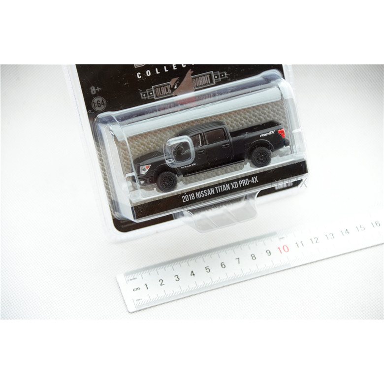 GreenLight GreenLight 1: 64 Black Bandit Black Bandit 2018 ไททันญี่ปุ่น XD Pro-4X