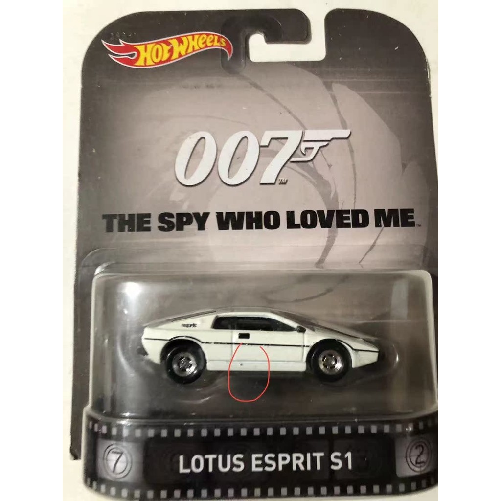 Hot Wheels Hot Wheels 007 ดอกบัว s1 2015 รถหนัง รถสีขาว พร้อมอิมเพอร์เฟคชั่นเล็กน้อย