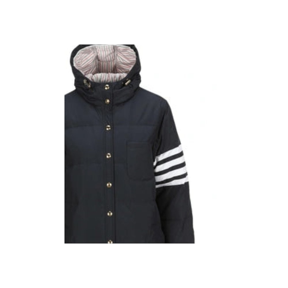 เสื้อแจ็คเก็ตมีฮู้ด Tom Browne จากฮ่องกง