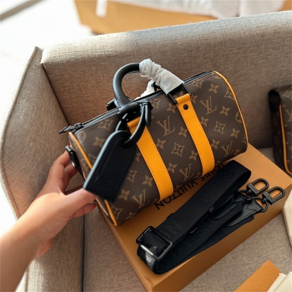 จัดส่งรวดเร็ว All-Match หมอนหนังสีส้ม BFast Delivery ag กระเป๋าถือหนังแท้ Boston Bag Size: 24 * 15cm