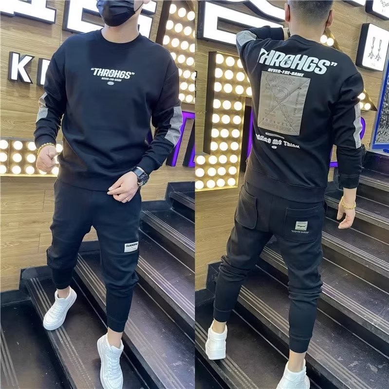 ผู้ชายสไตล์ฮ่องกงรอบคอหลวมเสื้อกันหนาวนักเรียนอินเทรนด์แขนยาวInsแจ็คเก็ต2025 เสื้อยืดฤดูใบไม้ร่วงฤดู