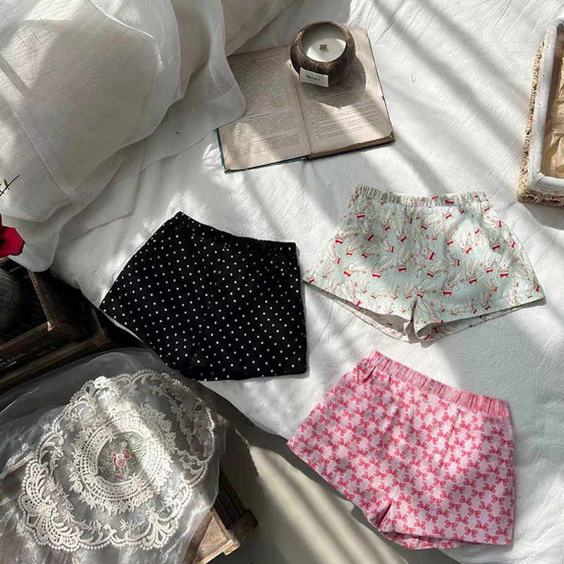 กางเกงขาสั้นสำหรับเด็กหญิง ออกแบบตามแฟชั่นเกาหลี มีลายการ์ตูนและดอกไม้ สวมใส่ได้ในฤดูร้อน - รูปที่ 4