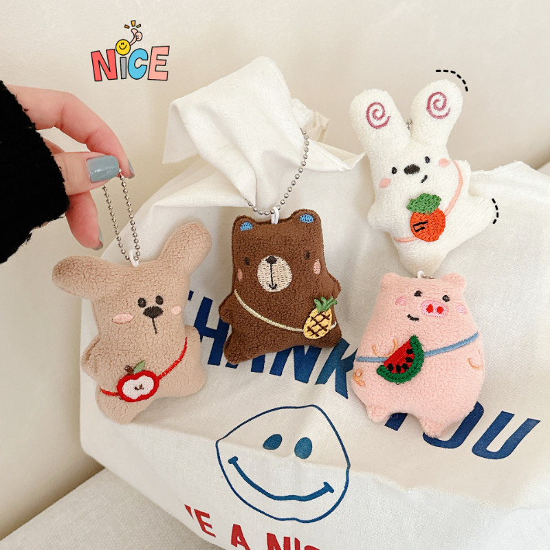 ตุ๊กตาสัตว์การ์ตูนน่ารัก (หมี, กระต่าย, หมู) พร้อมห้อยกระเป๋าเป้ สไตล์นุ่มนวล เสริมความเก๋ให้แก่สตรีและของขวัญขนาดเล็ก