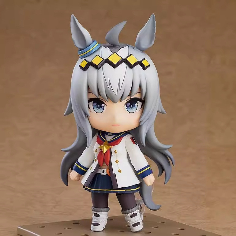 รุ่น Q Nendoroid Horse Racing Lady East China Sea Emperor Eye White McQueen เรือทองข้าวอาบน้ําหมวกเก