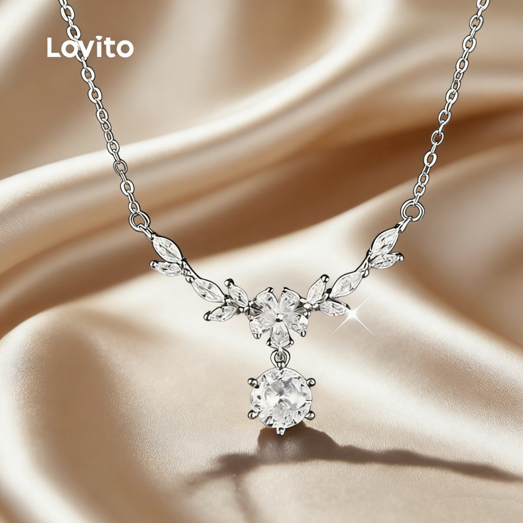 Lovito สง่างาม สร้อยคอเงินประดับเพชรแวววาว สร้อยคอสุดหรูหรา LFA114148