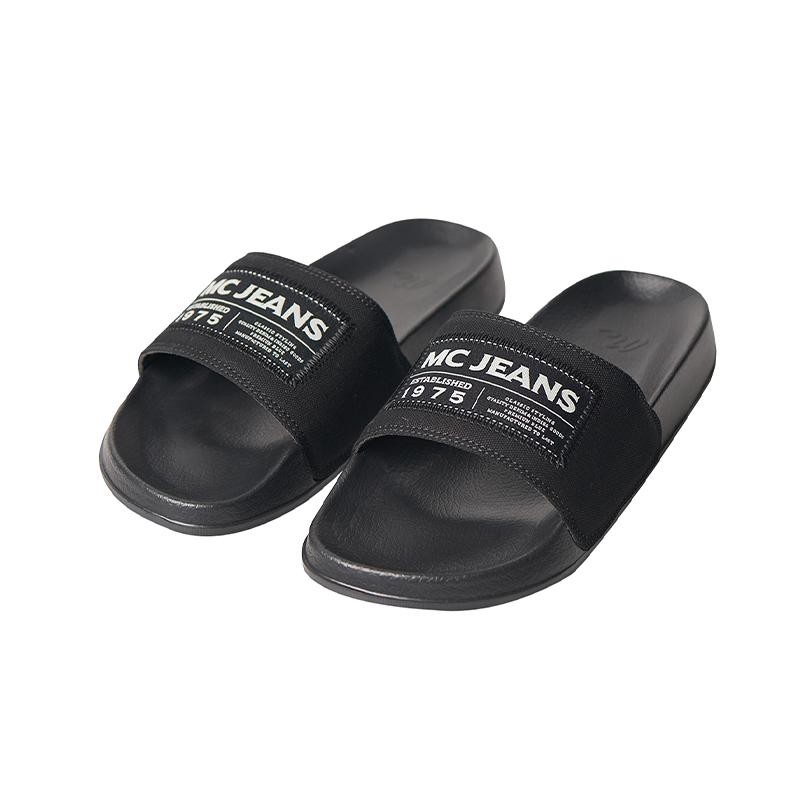 Mc Jeans รองเท้าแตะ แบบสวม มีให้เลือก 6 สี น้ำหนักเบา ใส่สบาย M09Z031