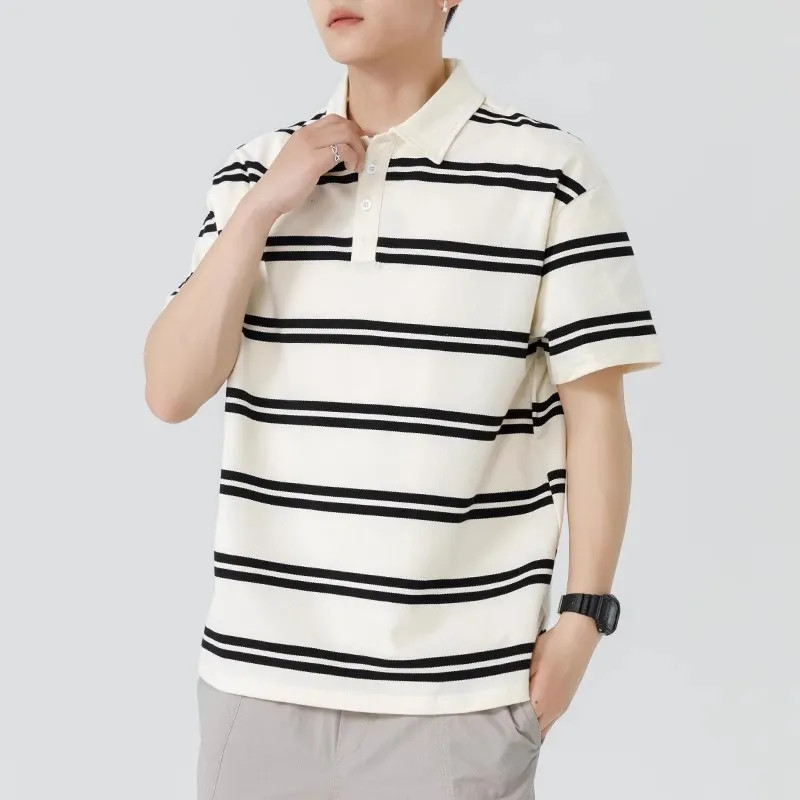 ฤดูร้อนสไตล์ใหม่เกาหลีรุ่น ปก ง่ายลายหล่อหลวมธุรกิจสบายๆขนาดใหญ่ผู้ชายแขนสั้นเสื้อโปโลด้านบน