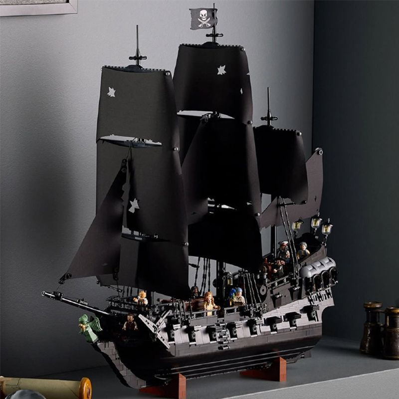 บล็อกตัวต่อที่เข้ากันได้ ICONS Series 10365 Captain Jack Caribbean Pirates Black Pearl ประกอบของเล่น