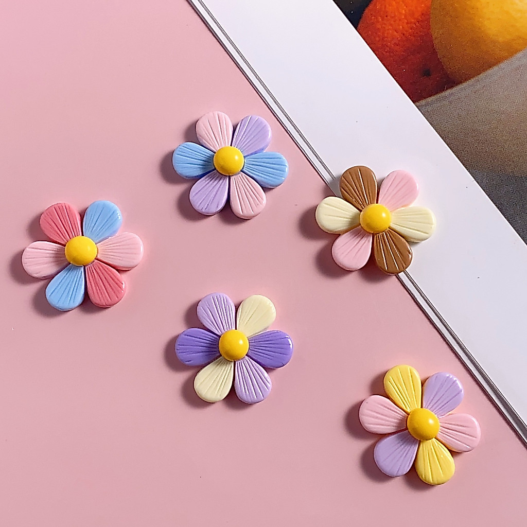 100 ชิ้นในสต็อก ดอกไม้เรซินลายไม้เงา DIY กาวครีม เคสโทรศัพท์ กิ๊บติดผม ยางรัดผม อุปกรณ์ทำมือ