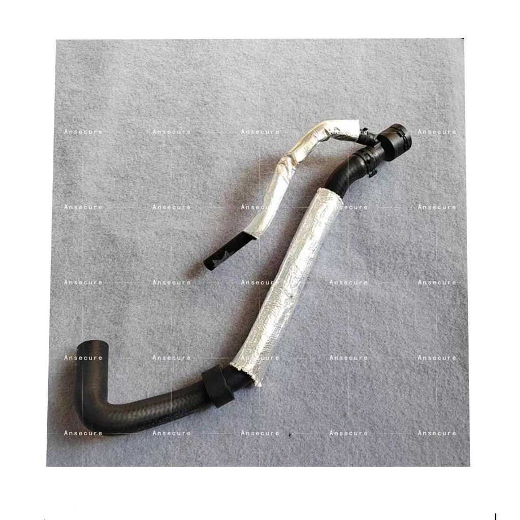 2.0 ท่อท่อน้ําหล่อเย็นเครื่องยนต์อัตโนมัติสําหรับ Audi Q3 2012-2014 5N0122157เอจี