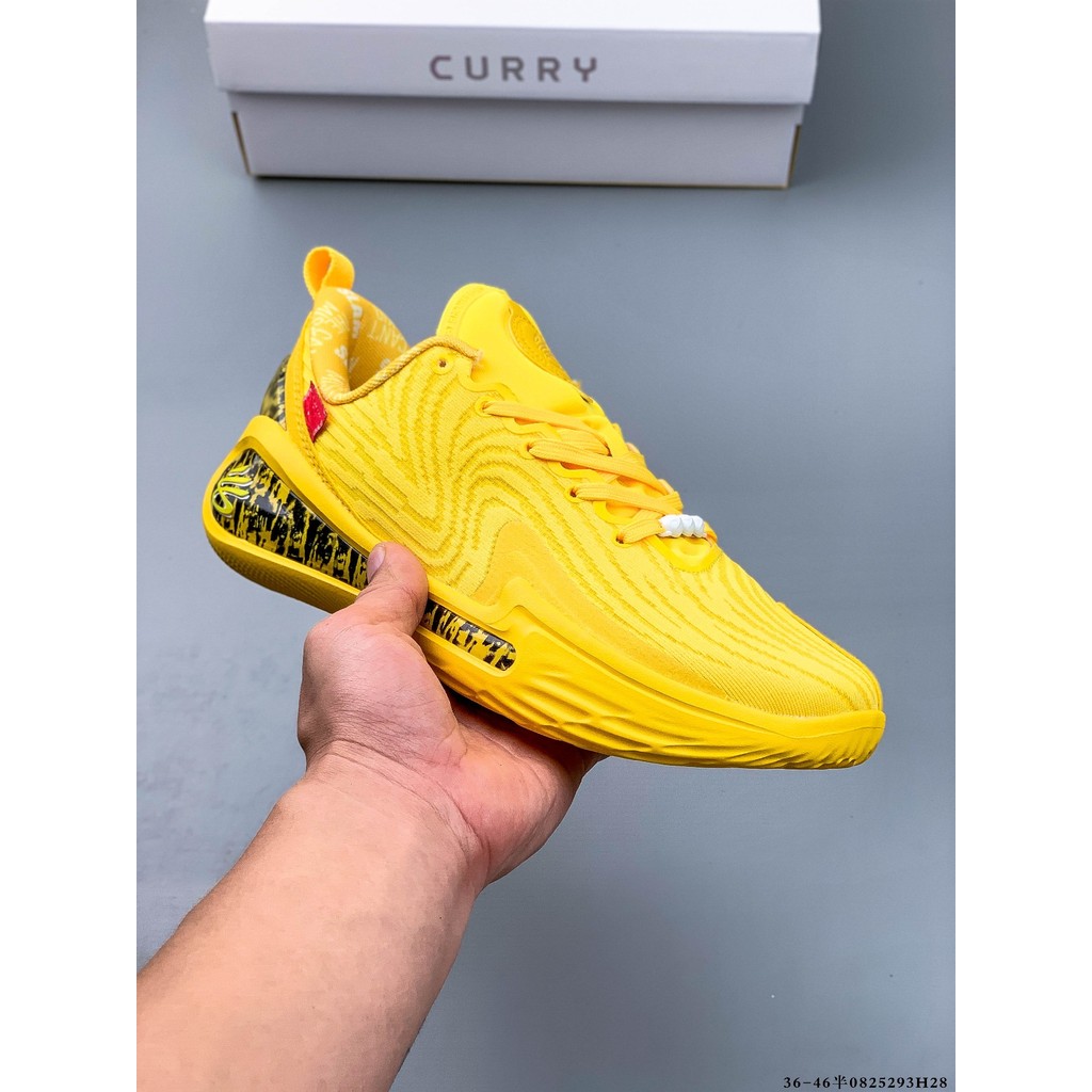 รองเท้าบาสเก็ตบอล Under Armour Curry Flow 12 สำหรับใช้มืออาชีพ