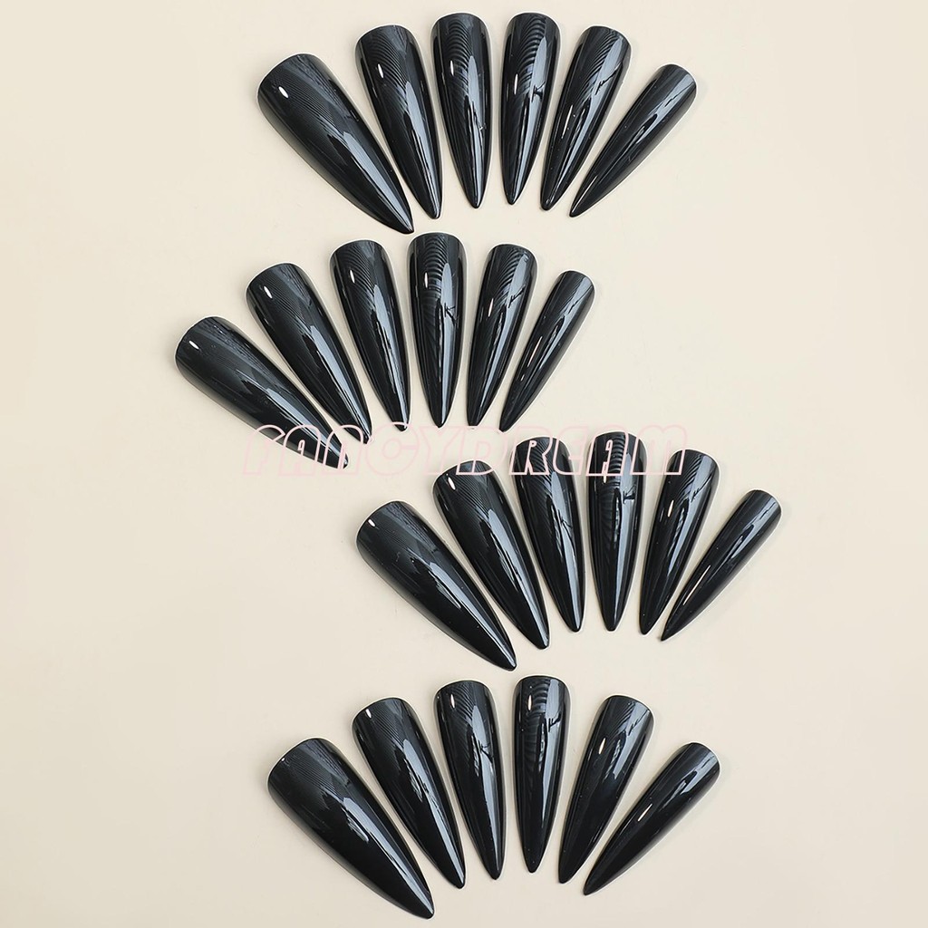 เคล็ดลับปลายแหลมสีดําเล็บปลอมสีทึบสไตล์เรียบง่ายเล็บปลอมแบบถอดได้สําหรับร้านเสริมสวยและผู้หญิง Naive