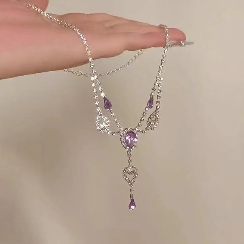 สร้อยคอสีม่วงน้ําแฟลชสร้อยคอสีม่วงหยดน้ําสร้อยคอหรูหราขนาดเล็กหยดน้ําสร้อยคอสีม่วง Rhinestone Light 