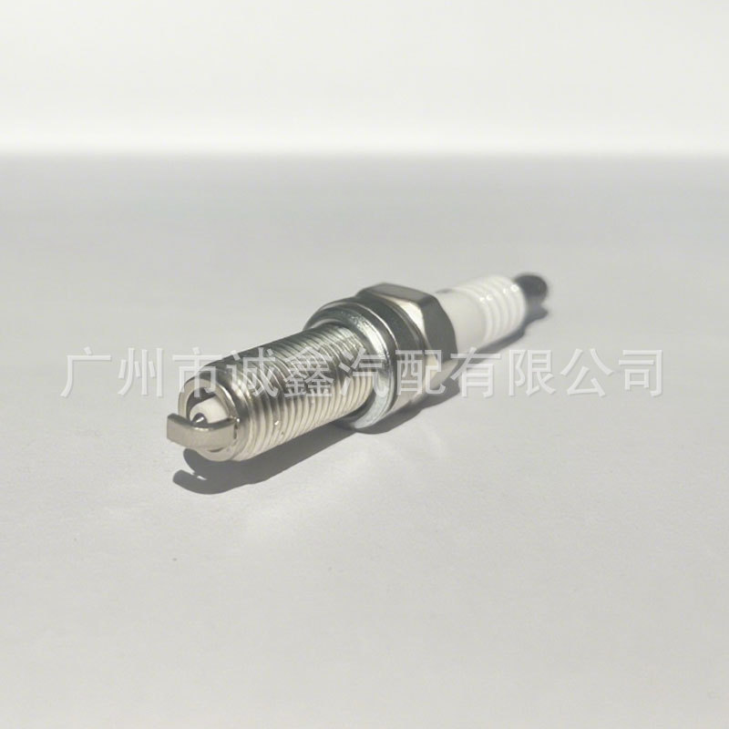 หัวเทียนรถยนต์อิริเดียมคู่ 22401-ED71B เหมาะสําหรับ Nissan Tiida Qashqai FXE20HE11