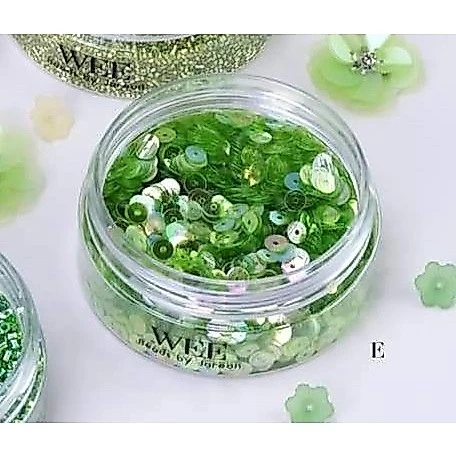 Weevy weebeads เลื่อมญี่ปุ่น แบนรูกลาง 3,4,5,6,8,10,12,15mm มีหลายสีหลายขนาดให้เลือก สินค้าพร้อมส่ง (บริการเก็บปลายทาง)