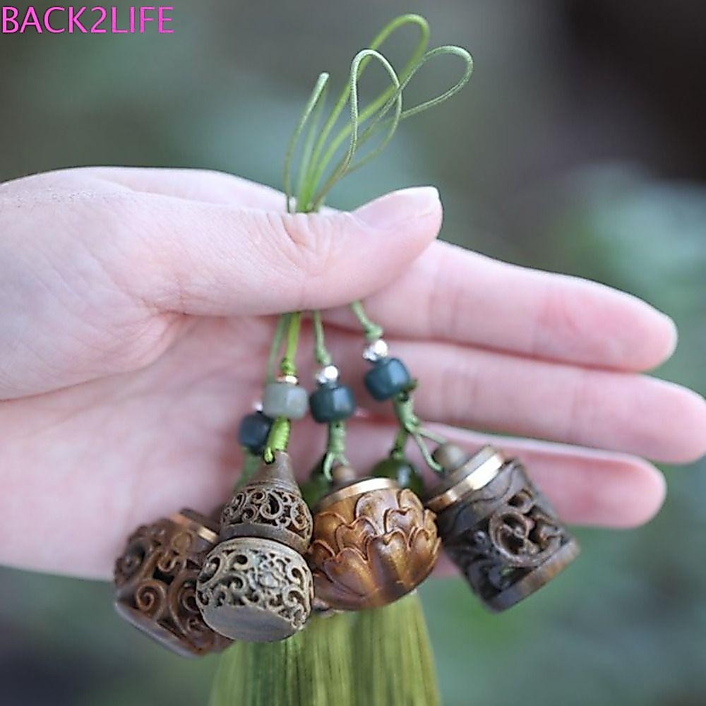 พวงกุญแจ BACK2LIFE, โซ่โทรศัพท์มือถือแกะสลักกลวง, ฝาเกลียวไม้จันทน์สีเหลืองมินิสไตล์จีนซองรถจี้กระจายกลิ่นหอม