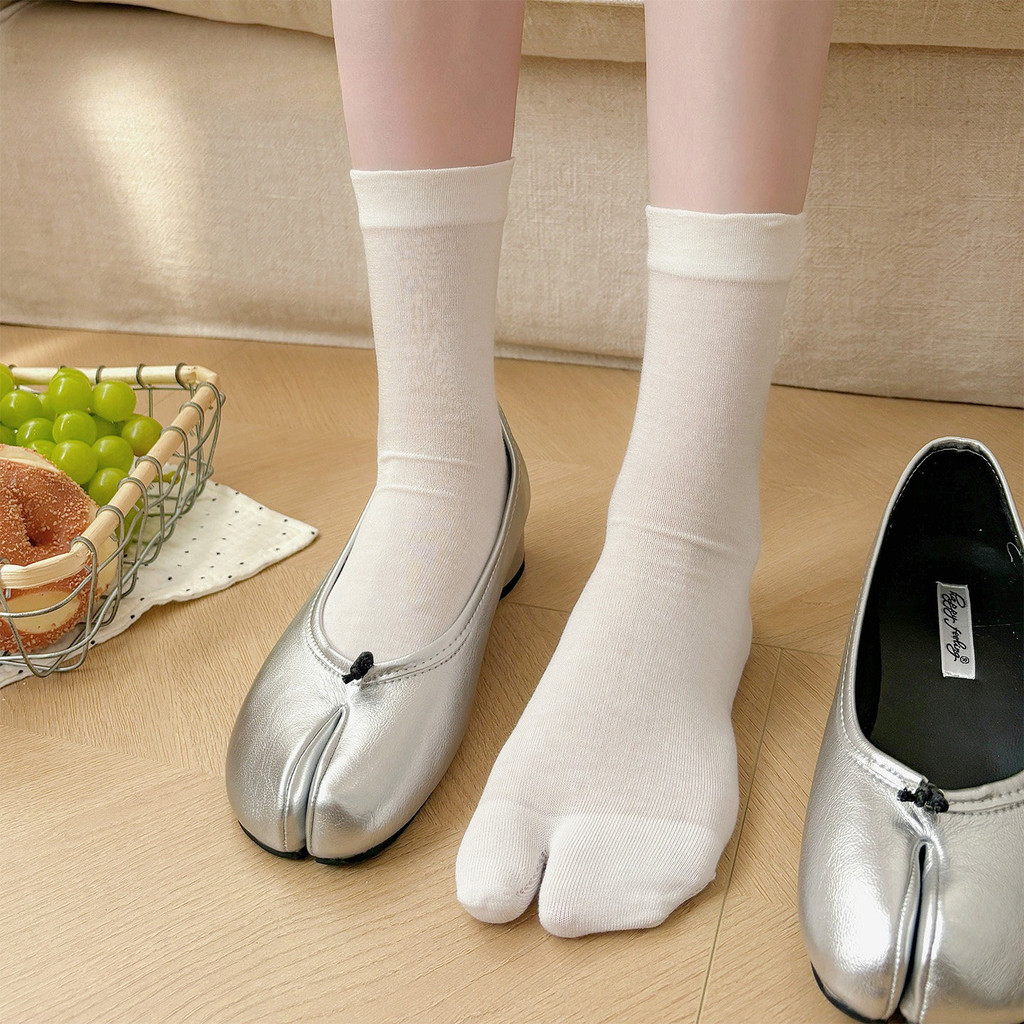 ผู้หญิงญี่ปุ่น Tabi ถุงเท้าผ้าไหมแยก Toe กลางลูกวัวถุงเท้าซ้อนบาง Breathable สีทึบสําหรับ Flip Flops Zori รองเท้าแตะฤดูใบไม้ผลิฤดูร้อน