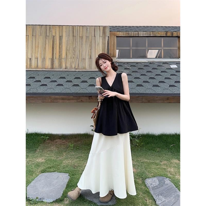 พร้อมส่งเสื้อกล้ามสไตล์เกาหลีสีดำสำหรับผู้หญิงที่จะใส่เป็นชุดคลุมตัวนอกในช่วงฤดูร้อนปี เสื้อกล้ามคอวีแขนกุด ราคา ถูกที่สุด ดีลบีเคเค แกลเลอรีภาพที่ 4