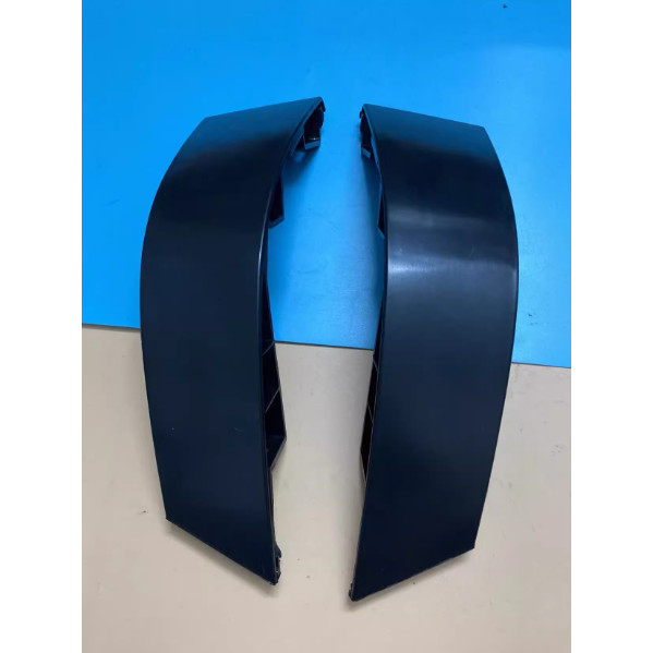 NISSAN GRAND LIVINA L11 TAIL LAMP LOWER COVER GARNISH