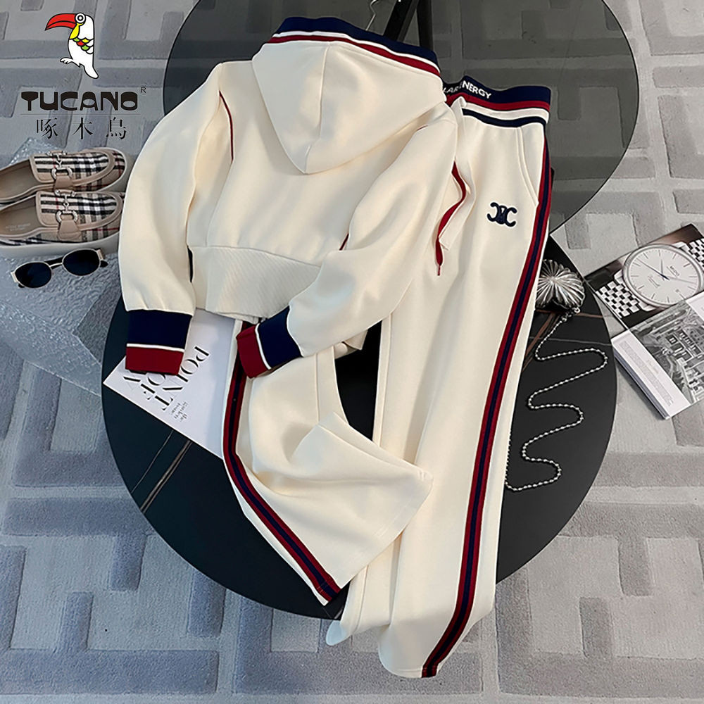 ชุดลำลองสำหรับผู้หญิง ชุดกีฬาระบายความสะดวกสบายในสไตล์ใหม่ สเวตเตอร์สองชิ้นพร้อมส่งจากคลังสินค้า - รูปที่ 4