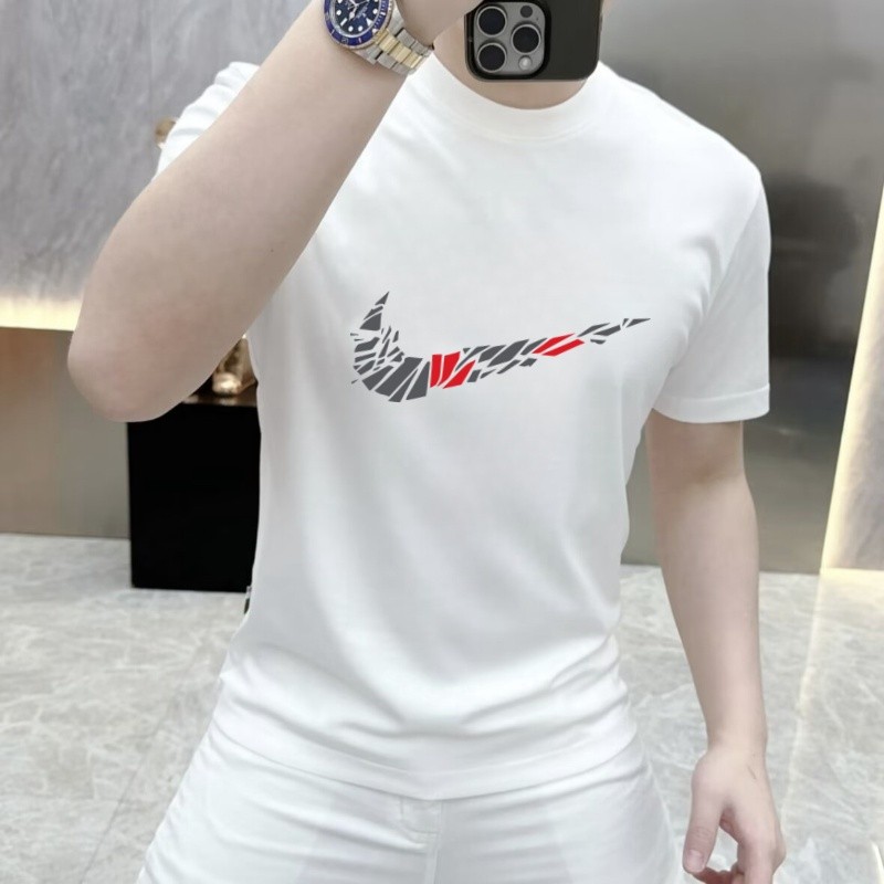 ฤดูร้อนใหม่หลวมผ้าฝ้ายรอบคอ 2025 Top Men 2025 Street สวมใส่แขนสั้นสไตล์ใหม่ Breathable 23 All-Match 