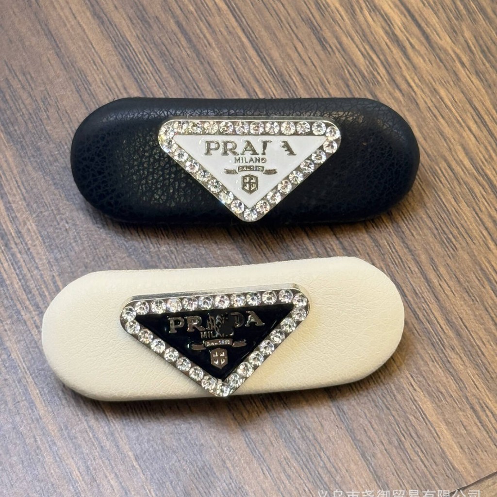 เกาหลี Dongdaemun Letter อารมณ์สไตล์เดียวกันหนัง bb คลิปโลหะสามเหลี่ยมคลิปผมหญิงแฟชั่น All-Match ด้า