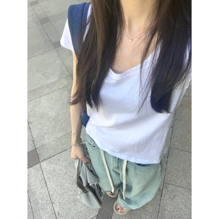 Moses Queen/Queen of Mercy เสื้อยืดคอวีแขนสั้นทรงตรงสไตล์เกา…