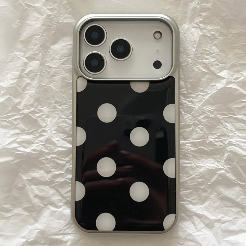 เต็มหน้าจอสตรอเบอร์รี่เคสโทรศัพท์Drop-ResistantสําหรับiPhone 17 Promax 16 Promax 15 Promax 11 12 13 17 14plus 15plus 16e 16plus 15pro 17air