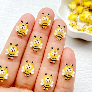 50ชิ้นน่ารักมินิสีการ์ตูนผึ้งเล็บ,เรซิ่นออกแบบเสน่ห์ ทําเอง 3ง เครื่องประดับตกแต่ง