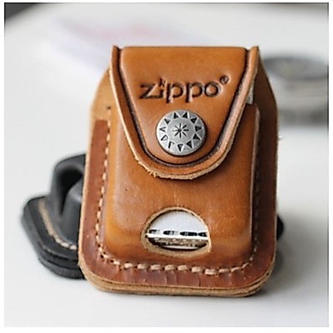 ไฟแช็กกระเป๋าเข็มขัดซองหนังสีเงินพร้อม Dia ไฟแช็ก Zippo 打火机套真皮打火机套子71