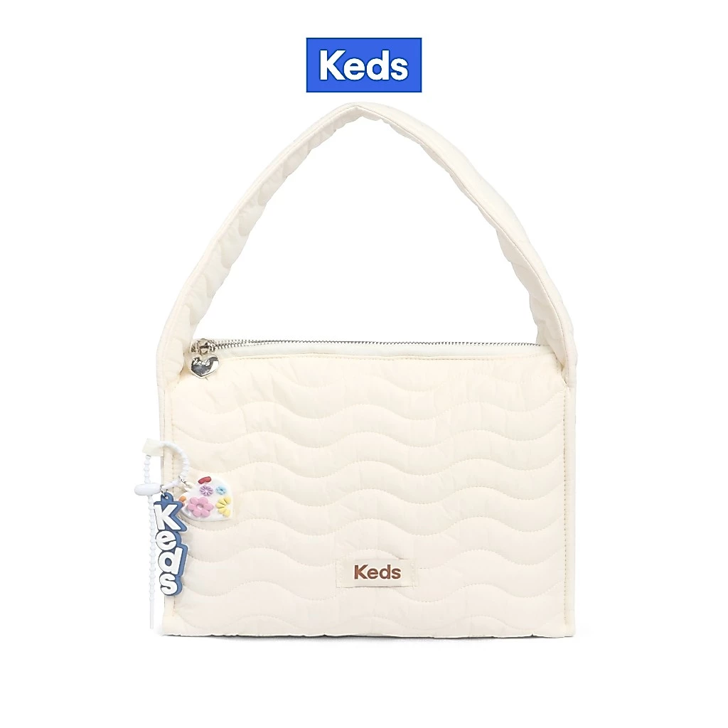 KEDS กระเป๋า รุ่น THE KEDS QUILT SHOULDER BAG สีครีม ( KF25ACB13001 )