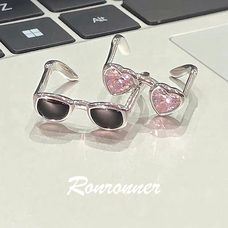 แหวนแว่นกันแดดขนาดเล็ก สไตล์สำหรับทั้งผู้ชายและเด็กผู้หญิง เป็นอุปกรณ์เสริมสนุกๆ