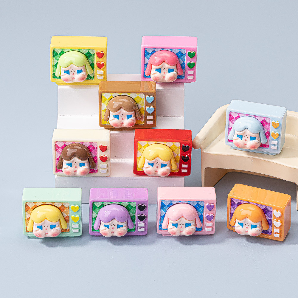 10 ชิ้น Cry Girl TV เรซิ่น Charms สําหรับ DIY (9-387)