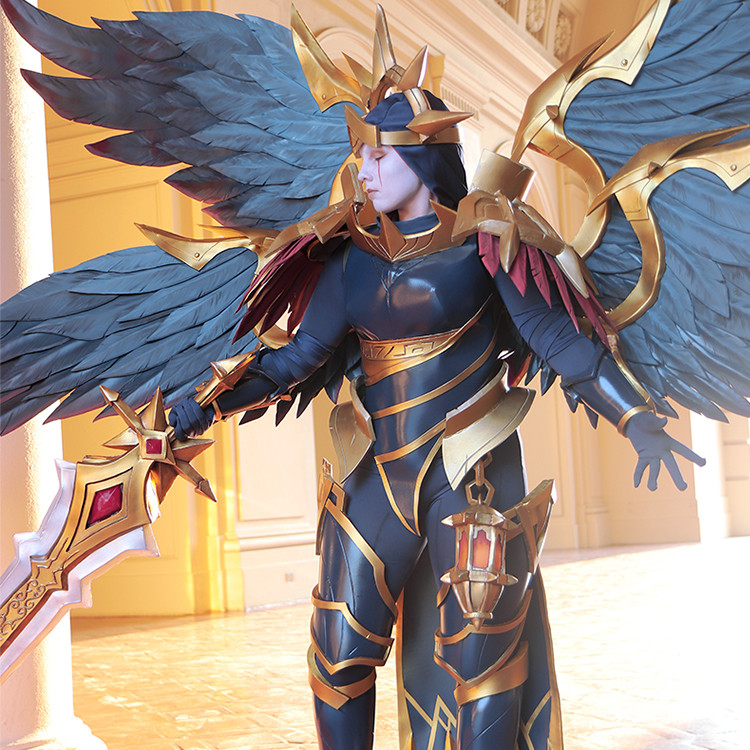 เกราะเต็มตัวKyle จากผู้พิพากษาเหล็ก ใน.scale 1:1 ทำจากเสื้อผ้าEVAและพลาสติก เหมาะสำหรับLeague iCOS