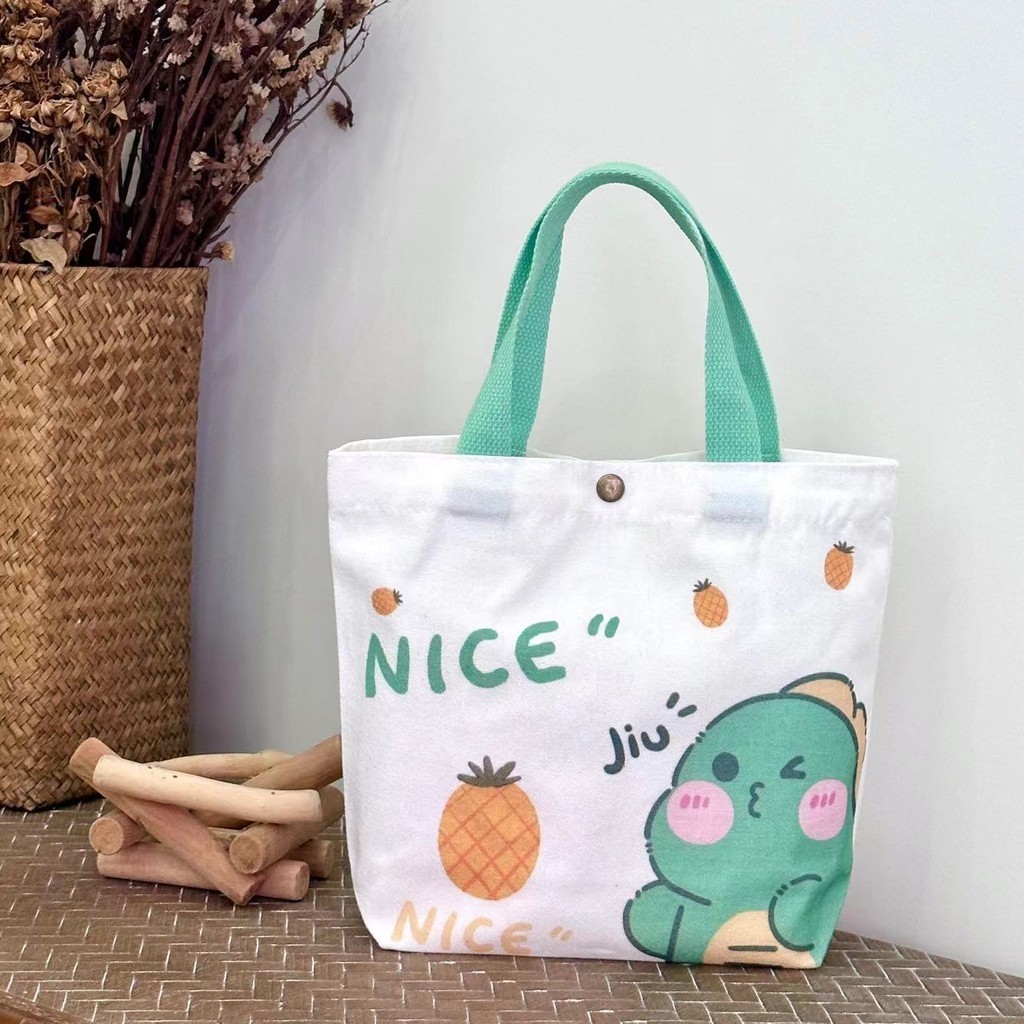 CMUSIC กระเป๋าถือ กระเป๋าผ้า กระเป๋าช้อปปิ้งขนาดใหญ่ ลายการ์ตูนจุของได้เยอะ เหมาะสำหรับนักเรียนและสุภาพสตรี - รูปที่ 4