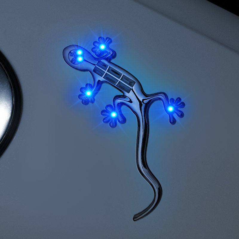 Gecko สติกเกอร์รถพลังงานแสงอาทิตย์ LED Strobe Light รถ Anti-Tracking ไฟเตือนดัดแปลง Gecko 3D สเตอริโ