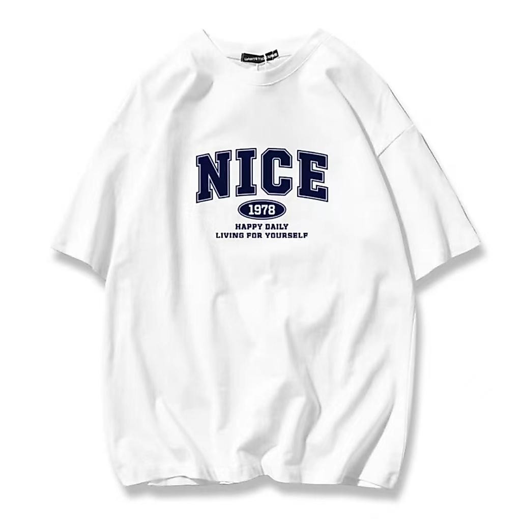 Basi เสื้อยืด ผ้าฝ้าย ไม่ยืดไม่ย้วย โอเวอร์ไซส์ ลาย  "NICE"  เสื้อยืดคอกลอมชายหญิงแบบนิ่มใส่สบาย  สไตล์เกาหลี มินิมอล