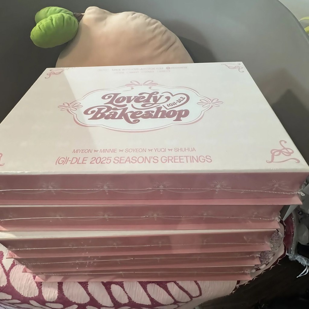 Gidle ผู้หญิง 2025台 Alexander 全ใหม่ใหม่ซีล SEASONS GREETINGS gidle2025