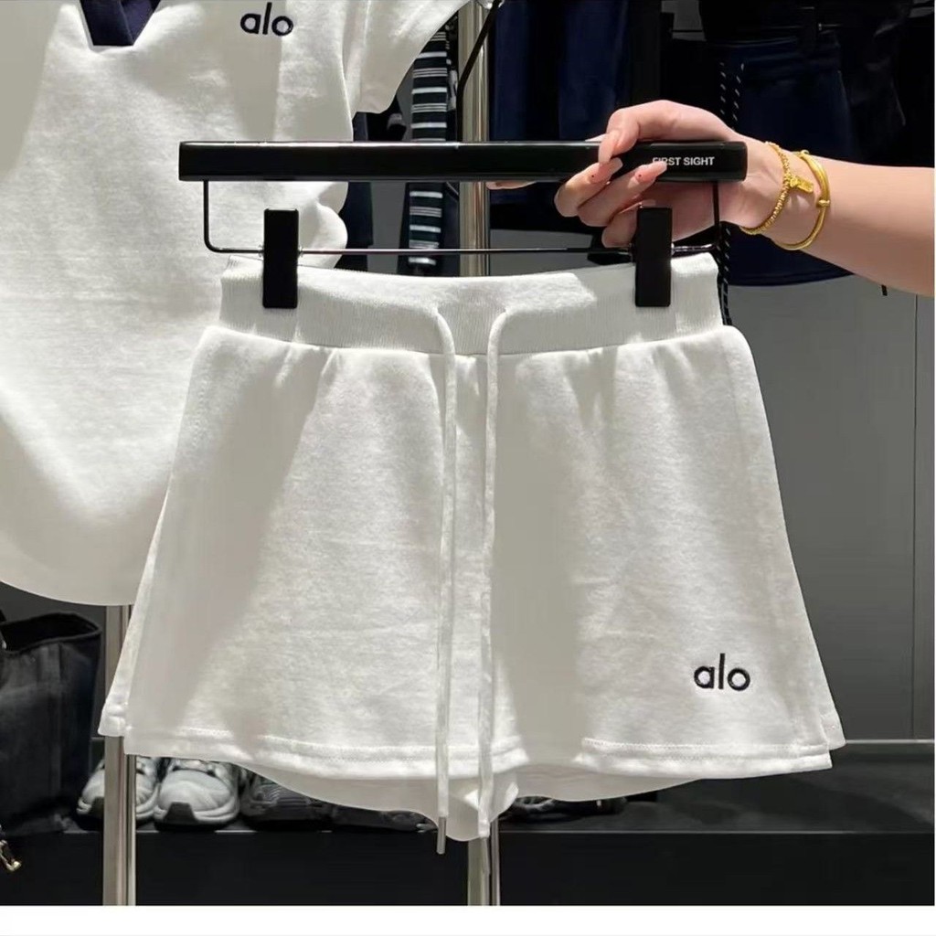 เสื้opoโลสีตัดทึ่มแบบคลาสสิก และกระโปรง - รูปที่ 5