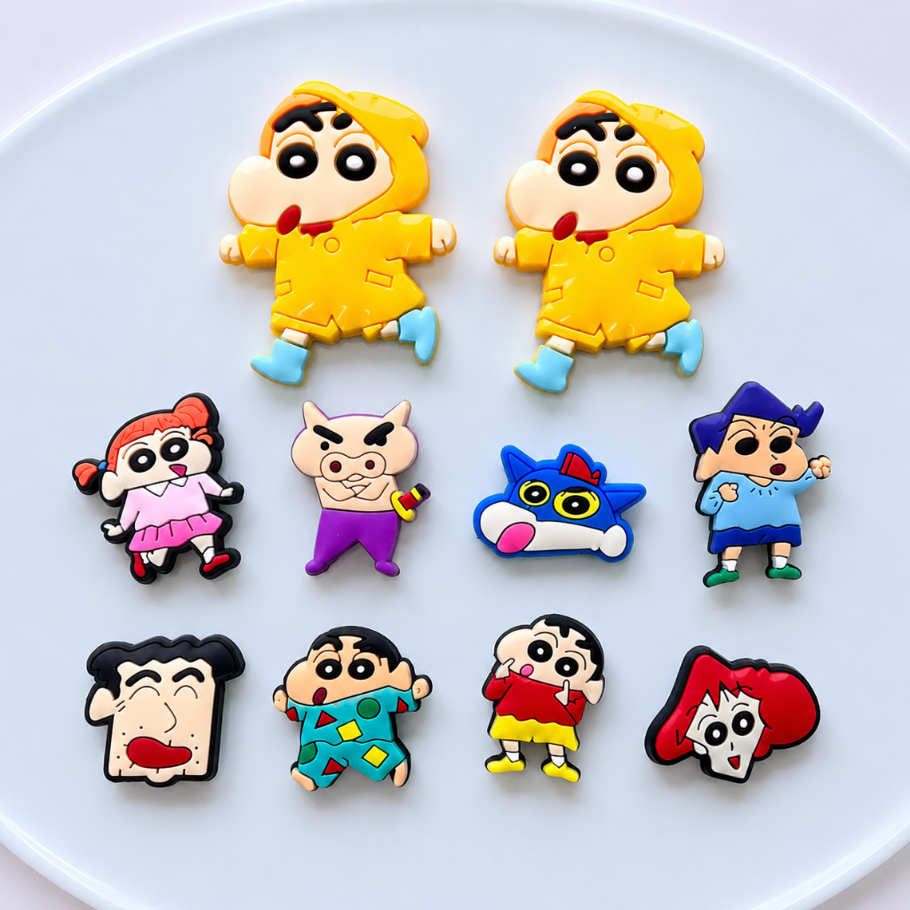 ชุด 10 เครื่องรางแบบยืดหยุ่น Shin Chan Kasukabe Family Himawari Kazama Nene Bo Chan Misae เสื้อกันฝน