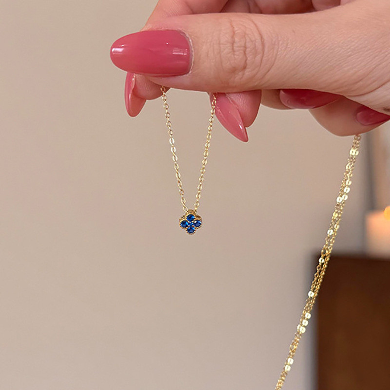18K Gold Plated ประณีต Vintage Lucky Four Leaf Clover จี้สร้อยคอผู้หญิงหรูหรา Collarbone สร้อยคอของขวัญ