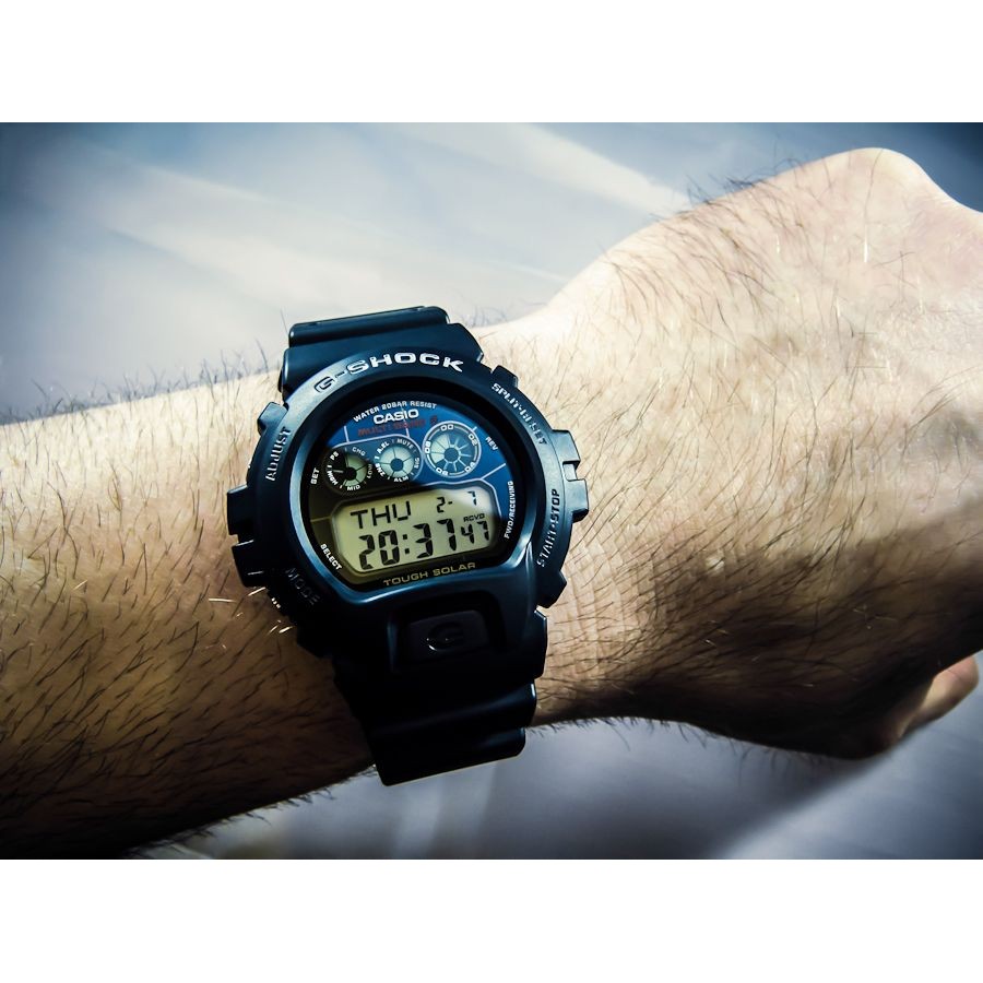 Casio Casio G-SHOCK Solar Six Innings วิทยุ Wave กันน้ํากีฬานาฬิกาผู้ชายสามตา GW-6900-1