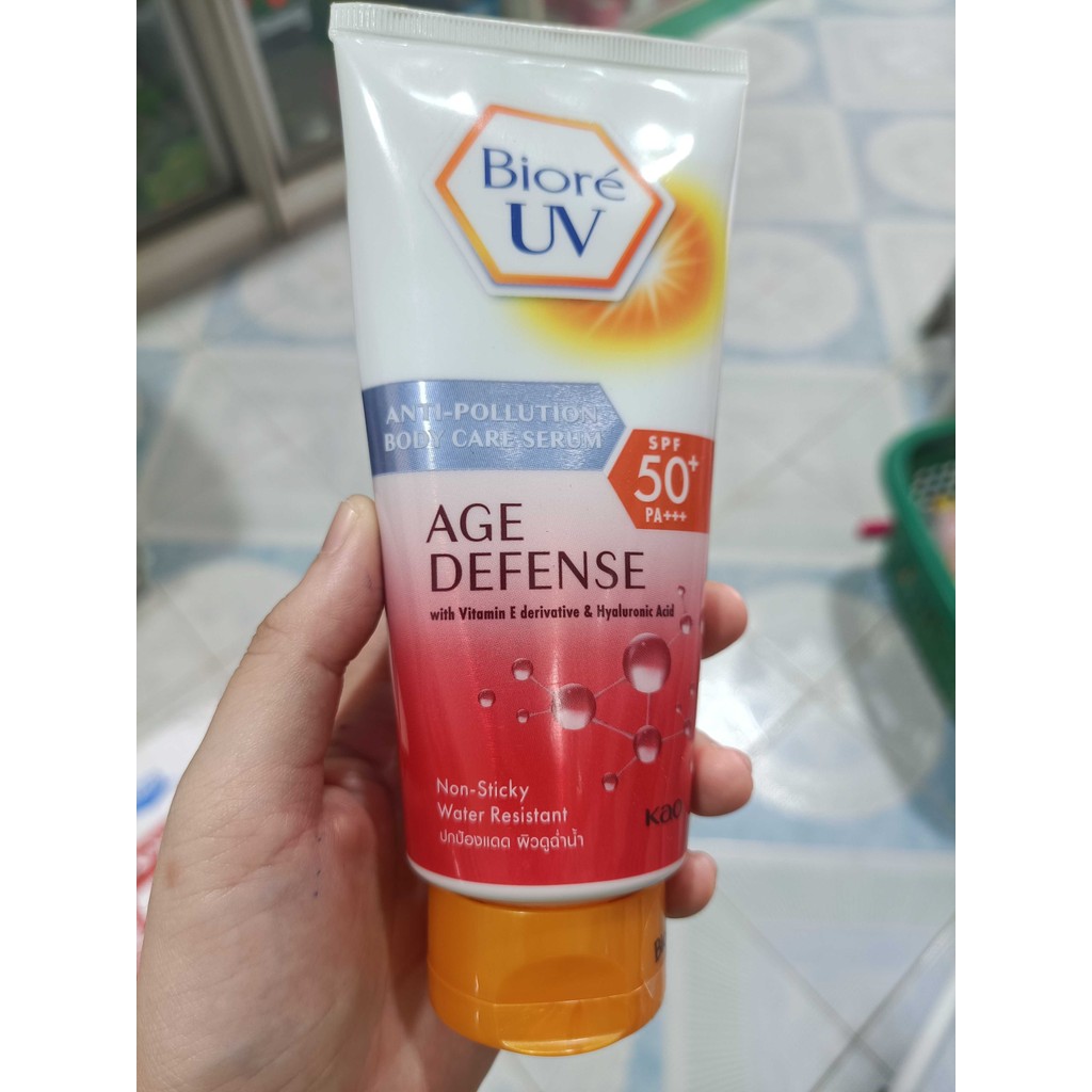 Biore Biore UV Body Care Serum Age Defense SPF50+ PA+++ 150 Ml.