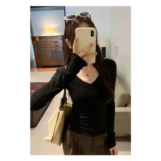 Hotgirl พร้อมส่ง สื้อยืดแขนยาวผู้หญิง เสื้อยืดเข้ารูป แขนยาวคอวี สไตล์พื้นฐาน เรียบง่าย ผ้าใส่สบาย