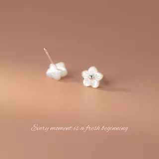 Sakura Earrings ต่างหูเงินแท้ S925 [MERCELO]