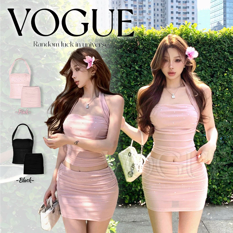 Vogue🌟พร้อมส่ง🌟 ชุดเซ็ท เสื้อคล้องคอ+กระโปรงขาสั้น ผ้านิ่มทรงรัดรูป สไตล์เกาหลี (FY2961)