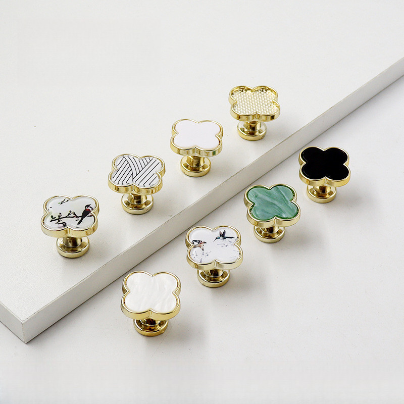 Kids Room Clover Gold ลิ้นชักพลาสติก French-Style Luxury Single-Hole Cabinet ตู้เสื้อผ้า Handle